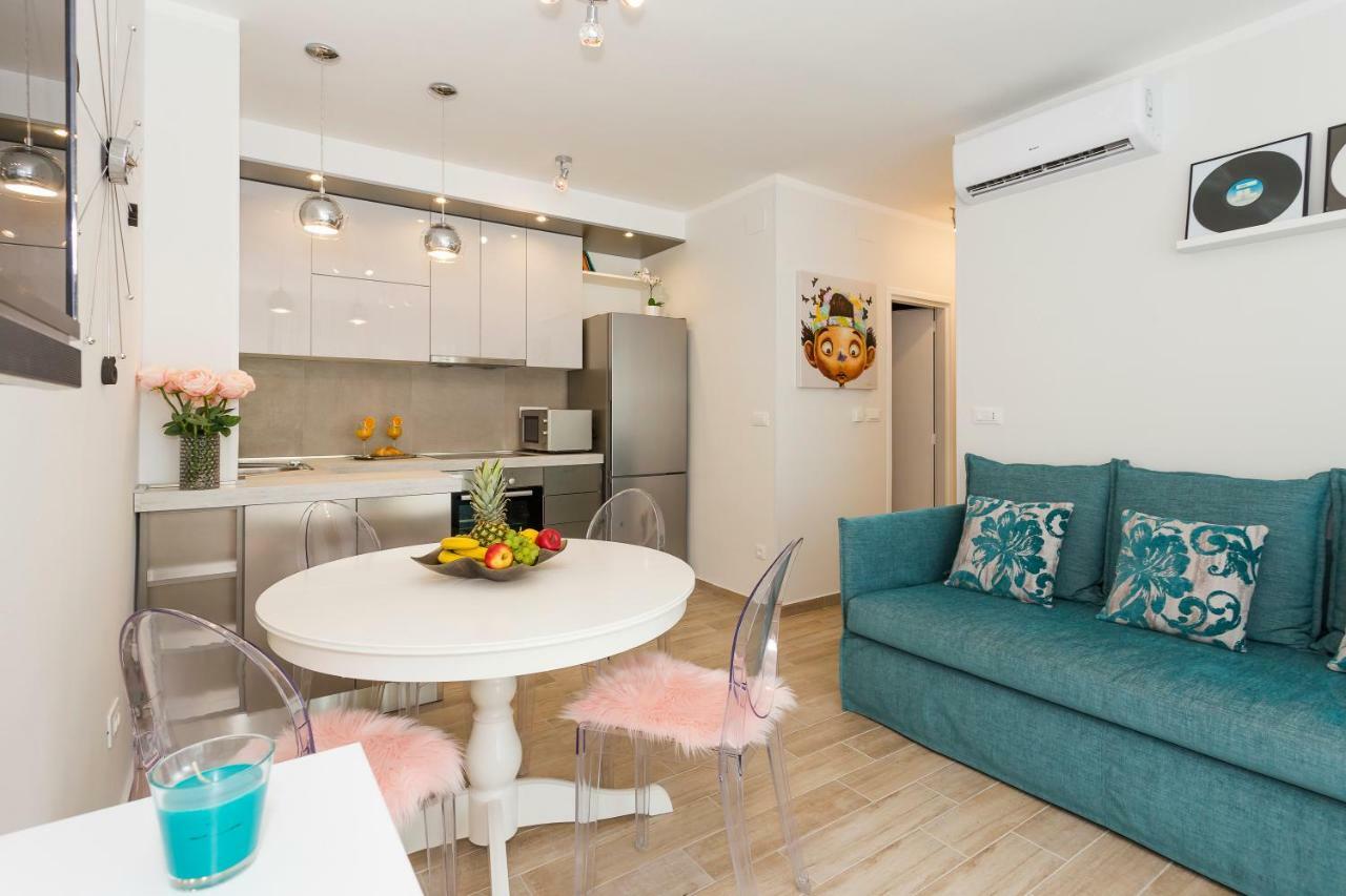 Valum Luxury Apartment Split Exterior photo