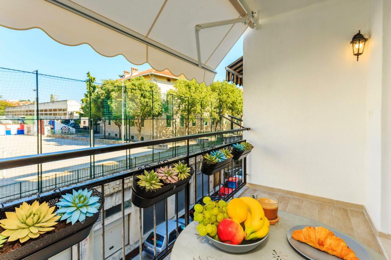 Valum Luxury Apartment Split Exterior photo